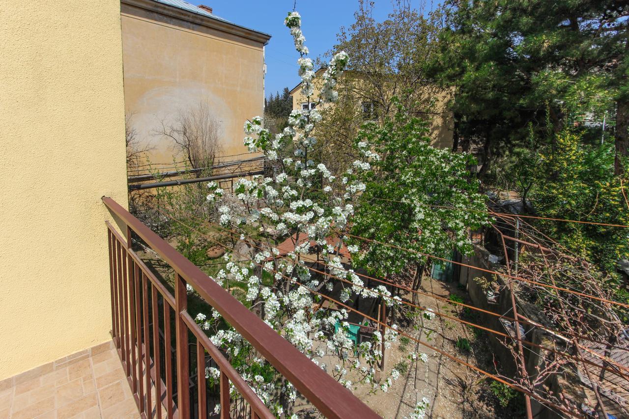 Apartment Gardens 44 Tbilisi Exterior photo