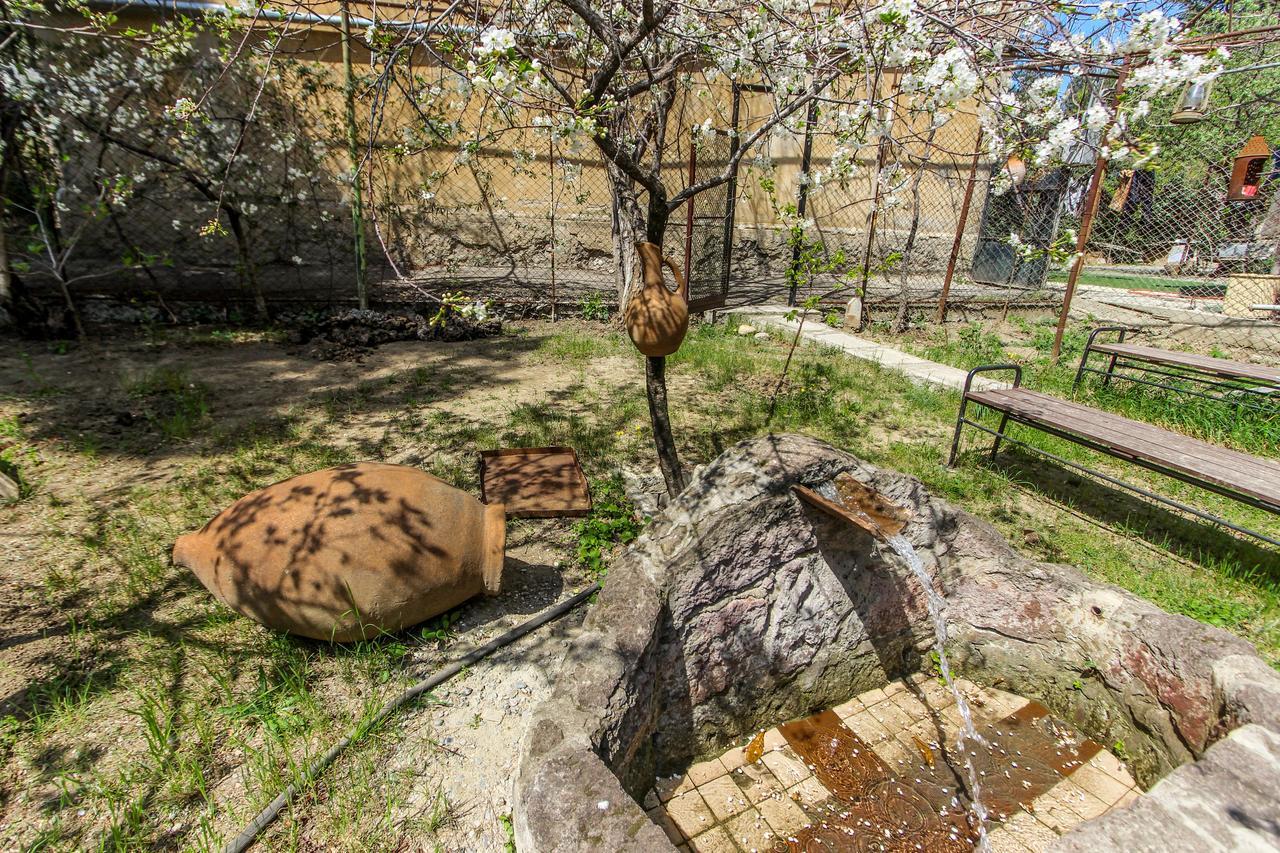 Apartment Gardens 44 Tbilisi Exterior photo